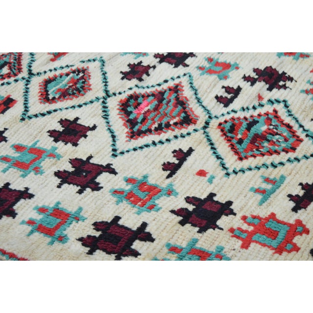 Teal Mid 20th Century Vintage Moroccan Rug - 8'10'' X 4'2'' For Sale - Image 8 of 11