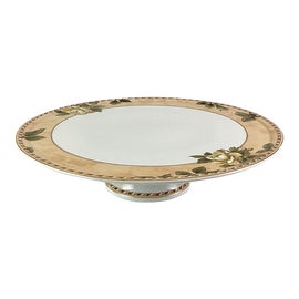 Example of Renaissance Serving Dishes and Pieces