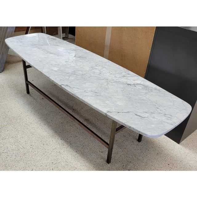 Mid-Century Modern 1980s White Marble Surfboard Style With Metal Base Coffee Table For Sale - Image 3 of 7