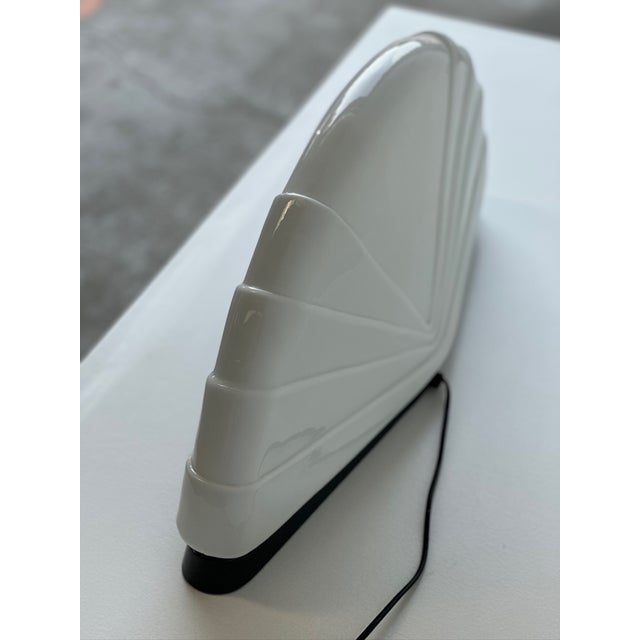 1980s Flores Model Table Lamp by Paolo Nava for Leucos, 1980s For Sale - Image 5 of 12