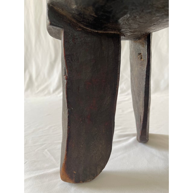 Early 20th Century Early 20th Century African Oromo Hardwood Tripod Leg Stool For Sale - Image 5 of 6