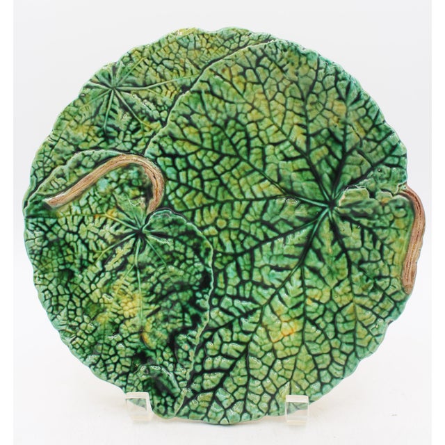 Ceramic C. 1880-1900 London Pair of Majolica Begonia Leaf Plates by Joseph Roth For Sale - Image 7 of 9