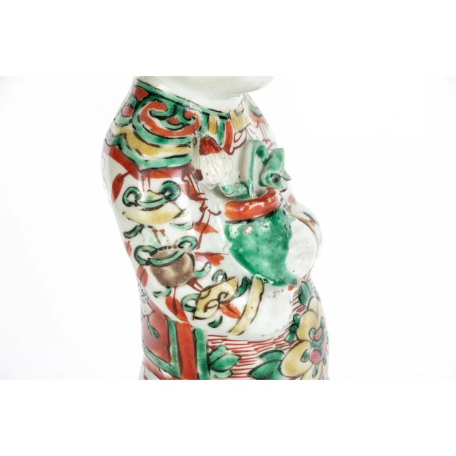 Antique 17th Century Chinese Kangxi Porcelain Figure of Laughing Ho Ho Boy Holding Vase in Famille Vert Glaze For Sale - Image 4 of 13