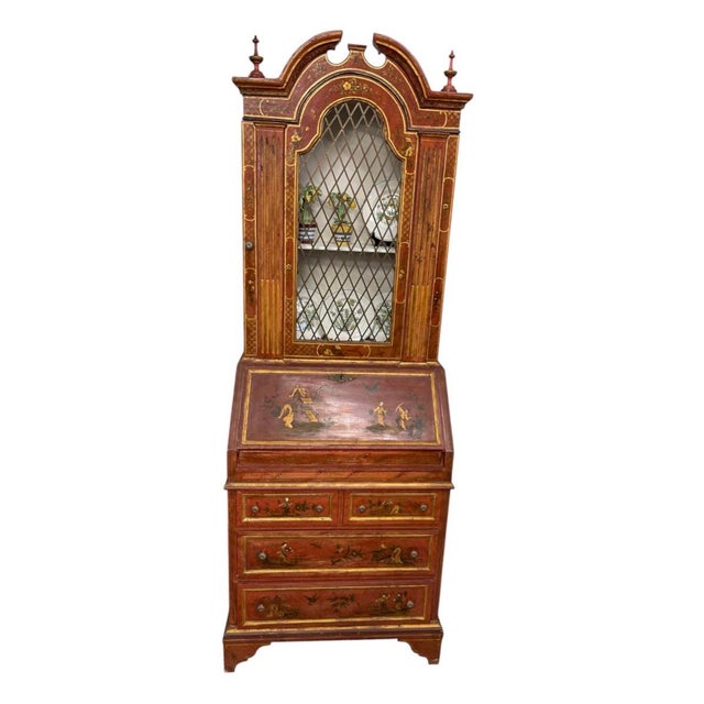 18th-Century Venetian Style Red & Gold Chinoiserie Bureau Cabinet For Sale - Image 4 of 12