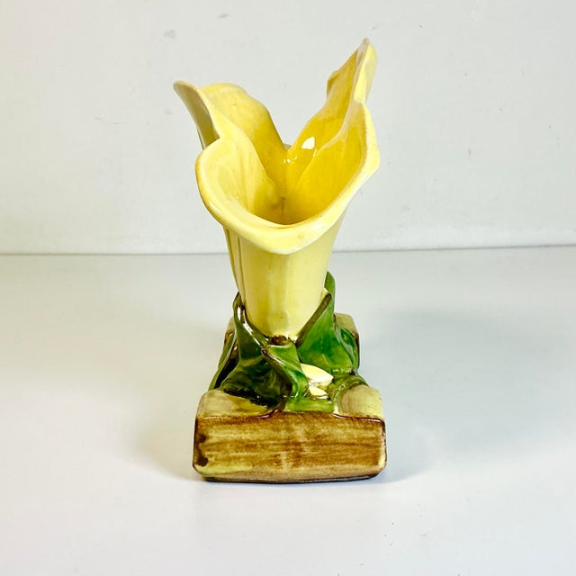 Yellow 1930s Vintage Art Deco Americana Boho Chic McCoy Pottery Lily Vase - 3 Wells. For Sale - Image 8 of 16