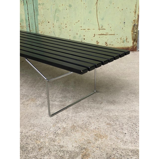 Mid-Century Modern Model 400 Bench in Black and Chrome by Harry Bertoia for Knoll International, 1980s For Sale - Image 3 of 7