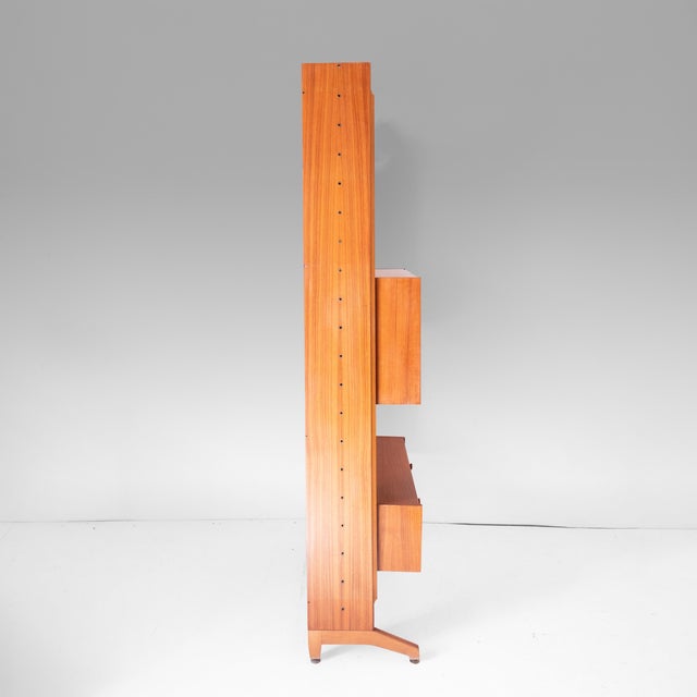 1960s Vintage Italian Freestanding Teak Bookcase in the style of Dassi, 1960s For Sale - Image 5 of 16