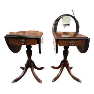 Early 20th Century Pair of Antique Duncan Phyfe Style Mahogany Drop Leaf Side Tables For Sale