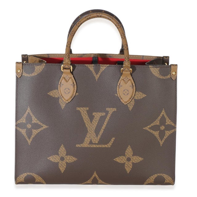 This bag says it all. The Onthego bag from Louis Vuitton is designed for busy lifestyles. Topped with two Toron handles...