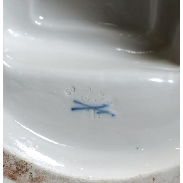 Blue The Wine Press with 6 Winemaker Children Group by J.C. Schönheit for Meissen, 1850s For Sale - Image 8 of 9