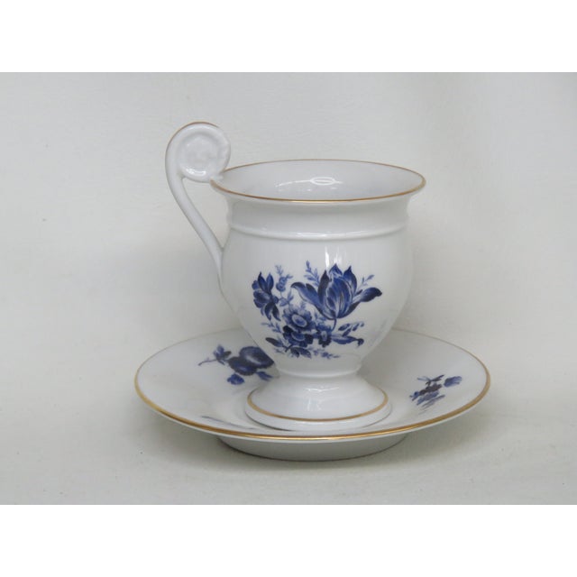 Richard Ginori Richard Ginori Italy White Blue Floral Porcelain Coffee Cup and Saucer 4694b For Sale - Image 4 of 15