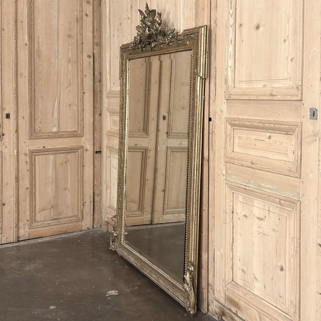 19th Century French Louis XVI Giltwood Mirror With Lovebirds For Sale - Image 17 of 18