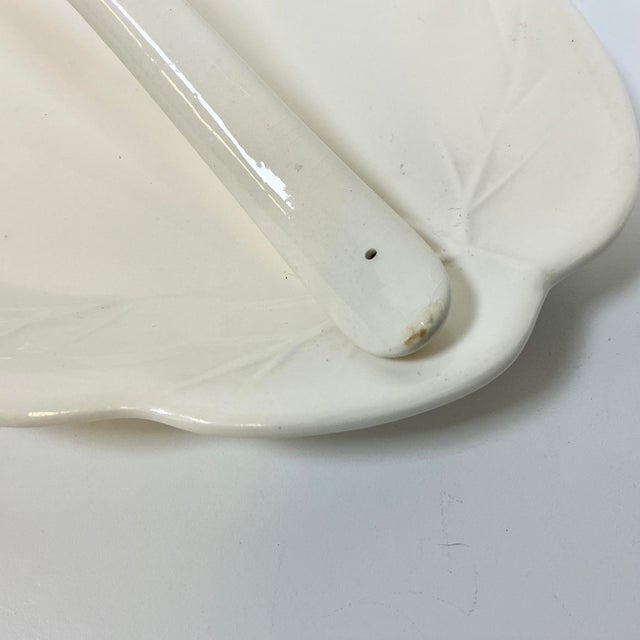 Mid-Century Hollywood Regency Coastal Cream Ware Iris Motif Ironstone Soup Tureen - 3 Piece.Set For Sale - Image 18 of 18