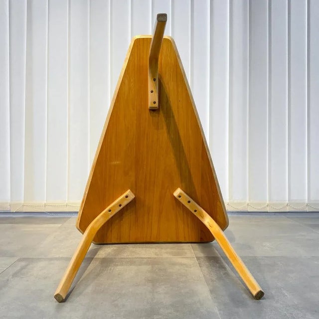 1940s Triangular Modernist Coffee Table, Sweden, 1940s For Sale - Image 5 of 9