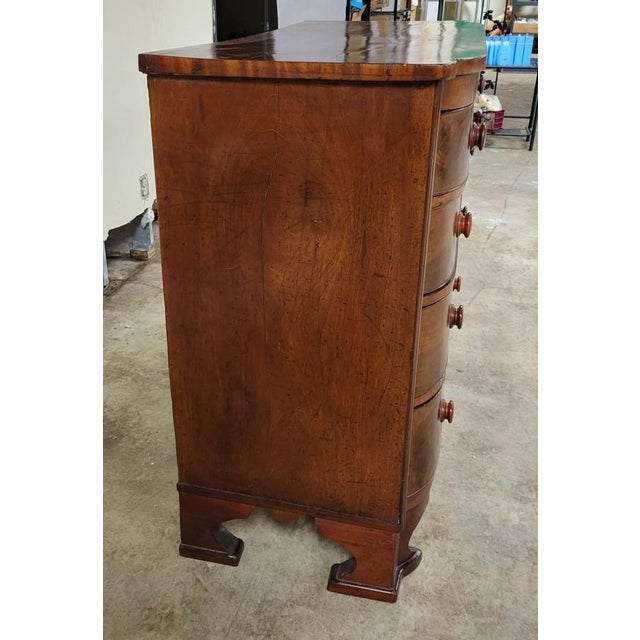 Circa 1830 American Empire Figured Mahogany Bow-Front 4-Drawer Chest For Sale - Image 4 of 13