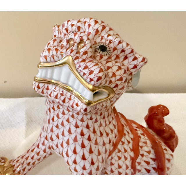 Chinese Export Style Signed Herend Rust Fishnet Porcelain Foo Dog Figurines - Pair For Sale In Atlanta - Image 6 of 6