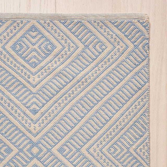 Made of soft yet super-durable PET, Tortola is as stylish as it is practical. Inspired by one of our bestselling...