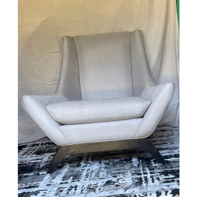 Selling an authentic Precedent "Jasper" accent lounge chair (Model 4113-C1). This is an incredibly heavy, solid, luxury...