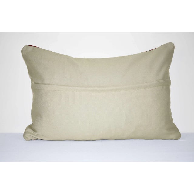 1990s Vintage Turkish Kilim Rug Pillow With Cicim Patterns 16'' X 24'' (40 X 60 Cm) For Sale - Image 5 of 6