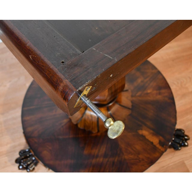 1840s Antique English Victorian Rosewood Tilt Top Table / Center Table For Sale - Image 15 of 17