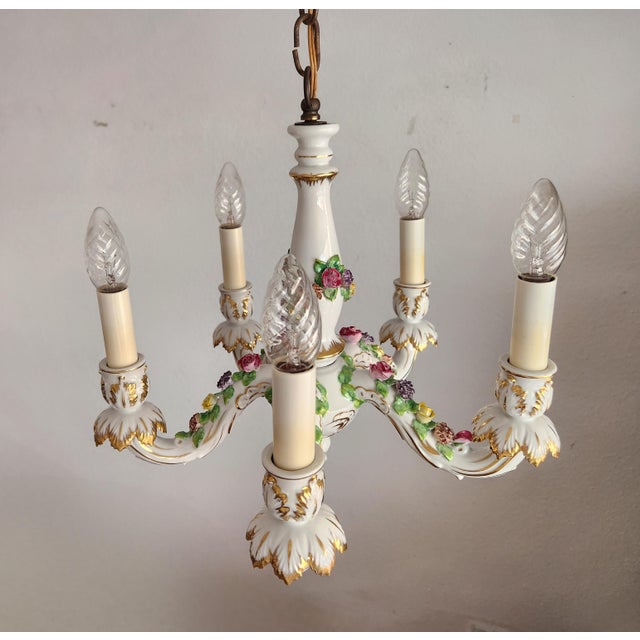1950s Vintage Hand-Shaped Gilded Five-Light Porcelain Chandelier from Capodimonte, 1940s For Sale - Image 5 of 18