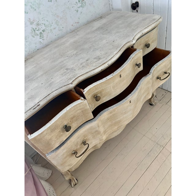 French Provincial 18th-Century Style French Provincial Commode With Serpentine Front and Claw Feet For Sale - Image 3 of 9
