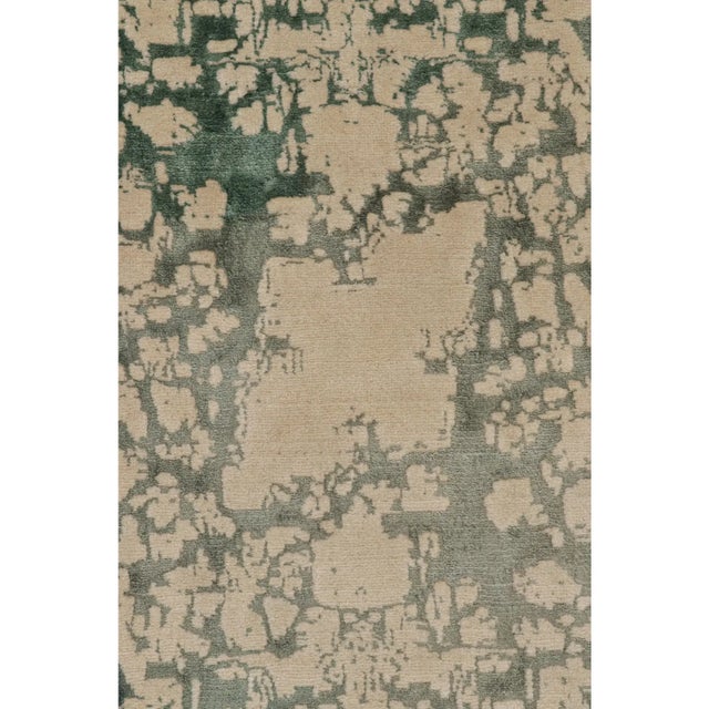 Rug & Kilim’s Modern Rug With Beige and Teal Abstract Patterns and Medallion For Sale In New York - Image 6 of 7