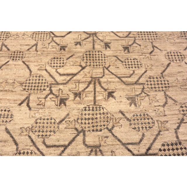 Nazmiyal Collection Large Contemporary Decorative Area Rug For Sale In New York - Image 6 of 7