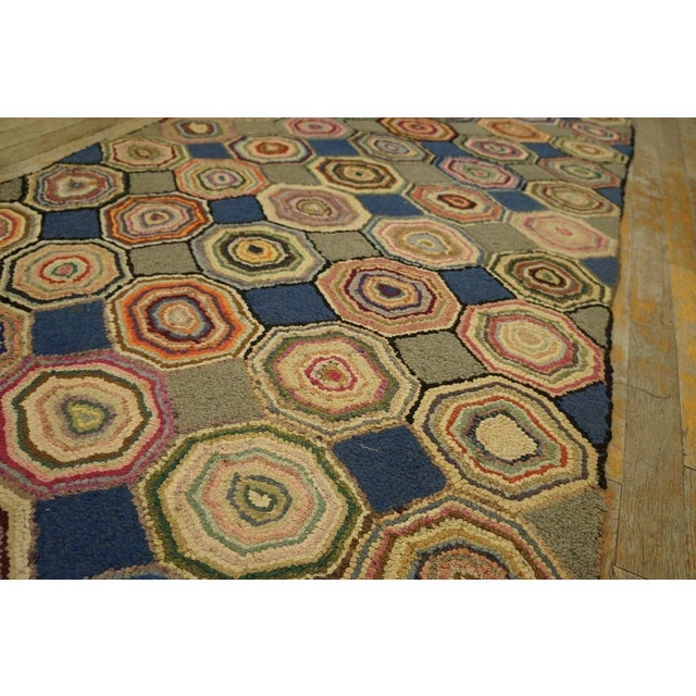 1930s Geometrical American Hooked Rug ( 2' 9'' x 17' - 84 x 518 ) For Sale - Image 4 of 12