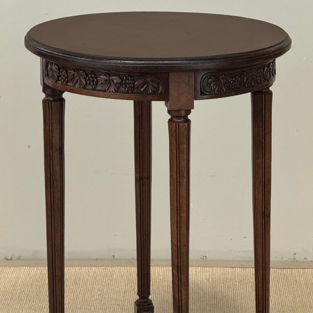 Burnt Umber Antique French Louis XVI Style Hand Carved Walnut Guéridon ~ Side Table For Sale - Image 8 of 17