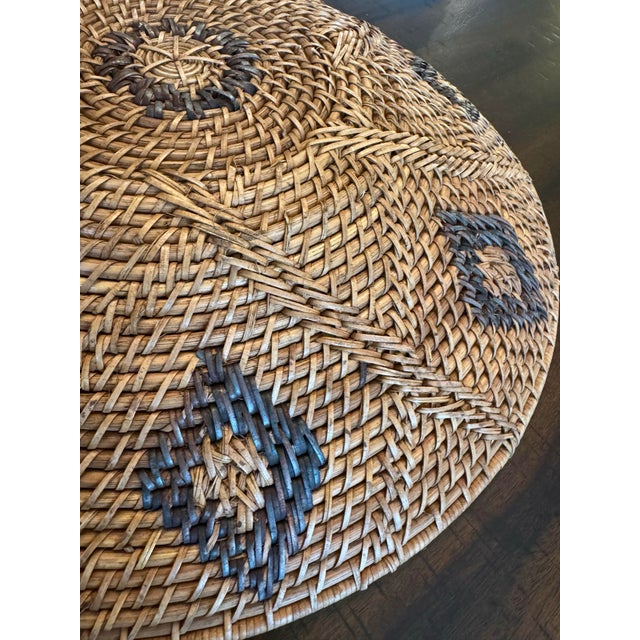 1960s Vintage Handwoven Wall Basket - 18" Southwestern Boho Basket Tray With Diamond Motif & Spiral Center For Sale - Image 5 of 10