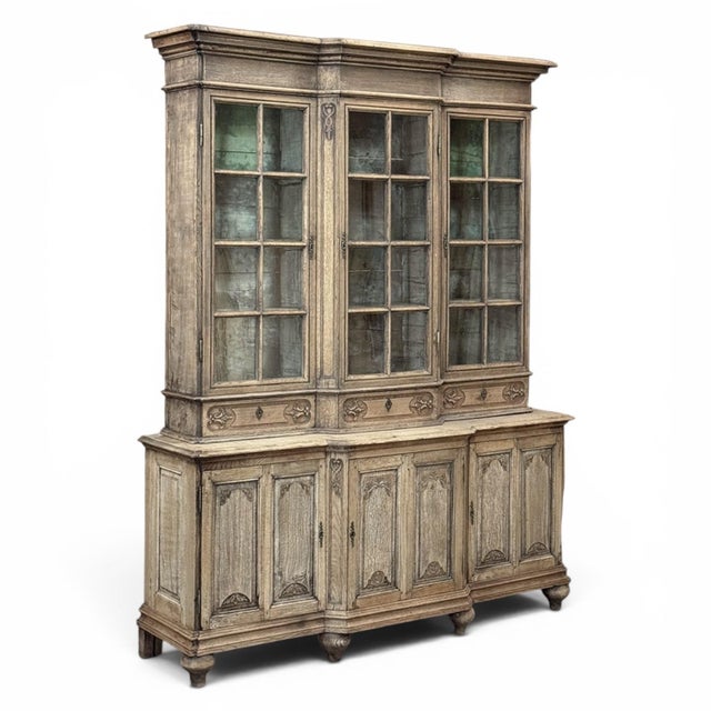 Early 19th Century Belgian Liégeois Régence Carved Oak Bookcase ~ Bibliotheque For Sale - Image 4 of 18