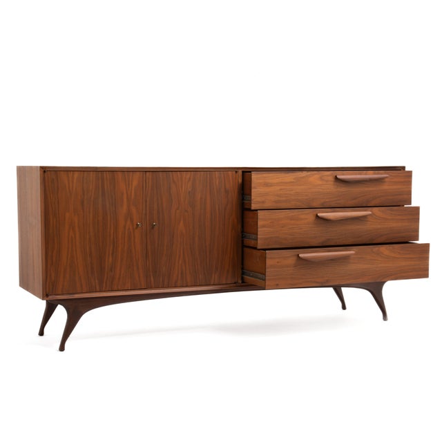 Vladimir Kagan Mid Century Sculptural Walnut Bedroom Set Tall Chest Dresser Two Nightstands Made in Japan 1960s For Sale - Image 4 of 18
