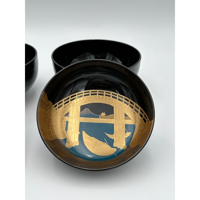 Vintage Signed “Kihachi” Japanese Lacquer Gold Makie, Hokusai Fuji Scenes Soup Bowl Set With Lids With Original Wooden Box - Set of 5 For Sale - Image 6 of 9