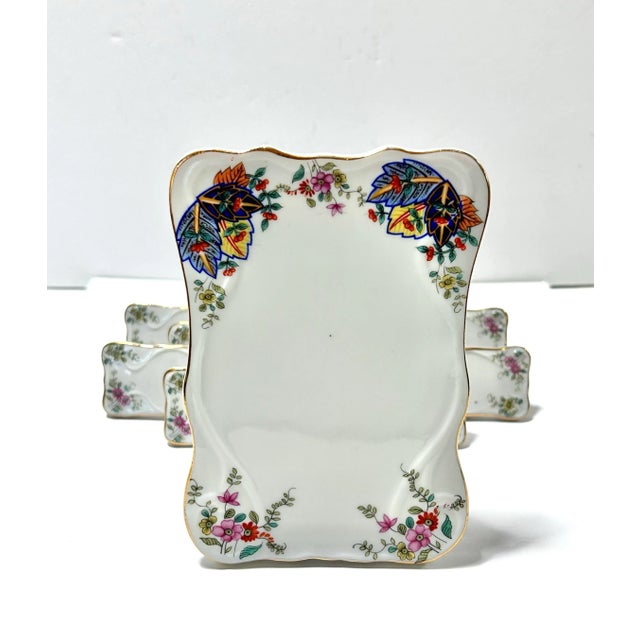 Art Deco 1960s Mann Porcelain Place Card Holders and Message Board – Tobacco Leaf Pattern – Set of 9 For Sale - Image 3 of 12