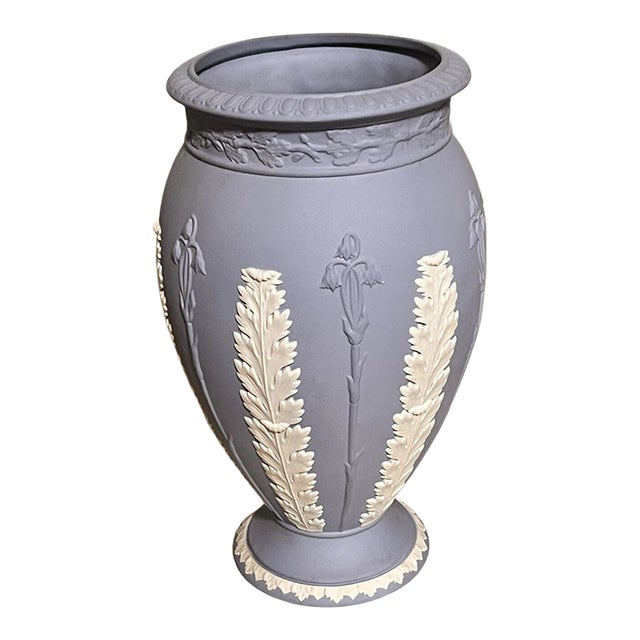 Vintage Wedgwood Jasperware Acanthus and Bullrush Blue Vase For Sale