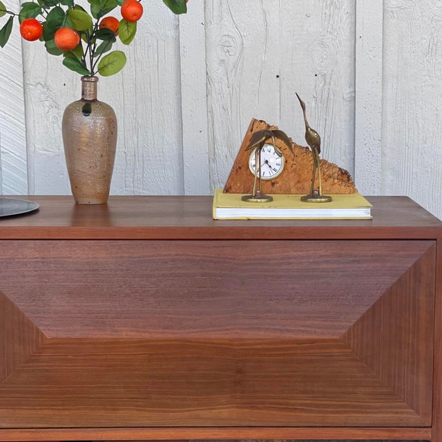 1950s Mid Century Modern Diamond Front Dry Bar For Sale - Image 4 of 12