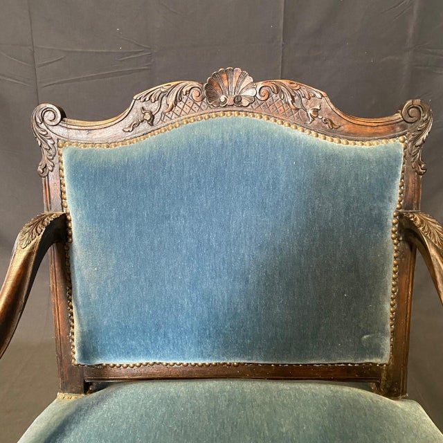 French Louis XV Set of 4 Chairs With Original Blue Mohair Upholstery For Sale - Image 4 of 12