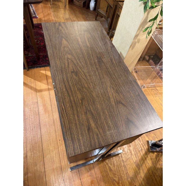 1970s Chrome & Formica Cabinet For Sale In Philadelphia - Image 6 of 10