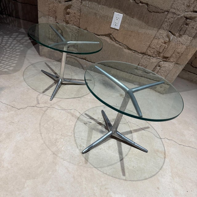 1970s Mid-Century Modern Aluminum Tripod Side Tables Attr Milo Baughman For Sale - Image 5 of 7