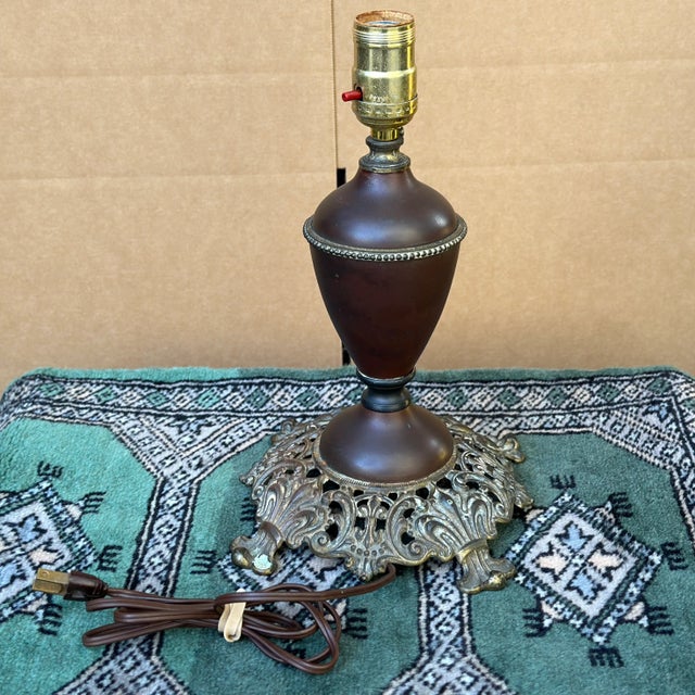 Metal Antique Signed Bradley & Hubbard 8324 Fleur-De-Lys Brass Table Lamp For Sale - Image 7 of 12