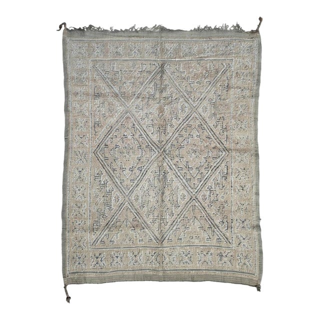 Moroccan Vintage Wool Rug - 6.1 X 8.8 Ft For Sale