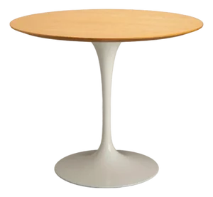 Saarinen Round Tulip Pedestal Dining Foyer Table in Light Oak
