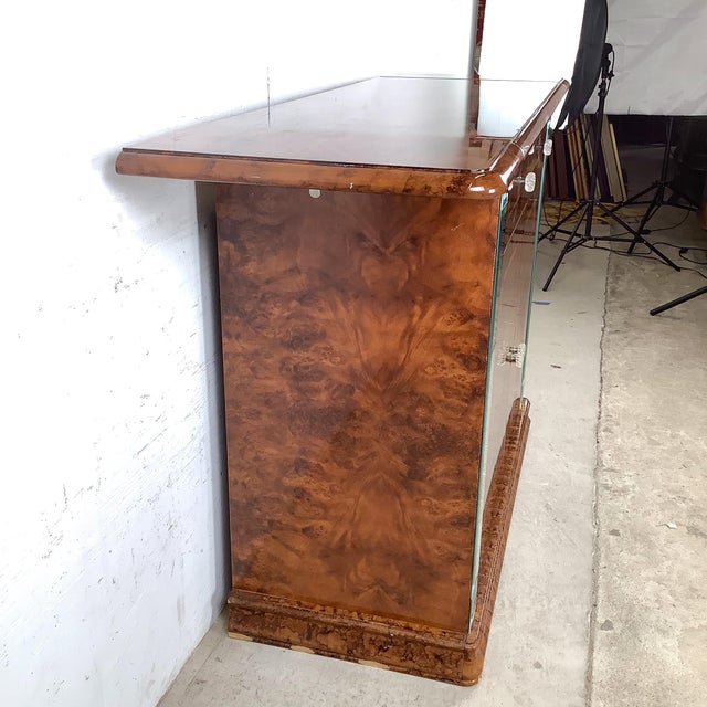 Mid 20th Century Vintage Alf Italia Italian Burl Wood Console With Mirrored Accents For Sale - Image 5 of 12