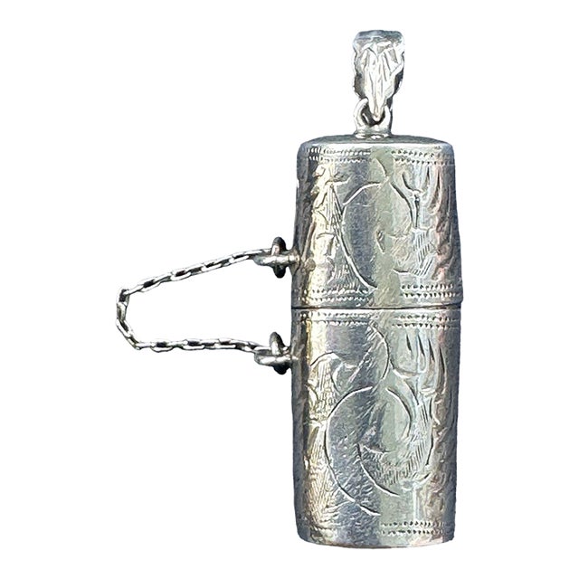Antique Sterling Silver Cylindrical Vesta Match Safe For Sale