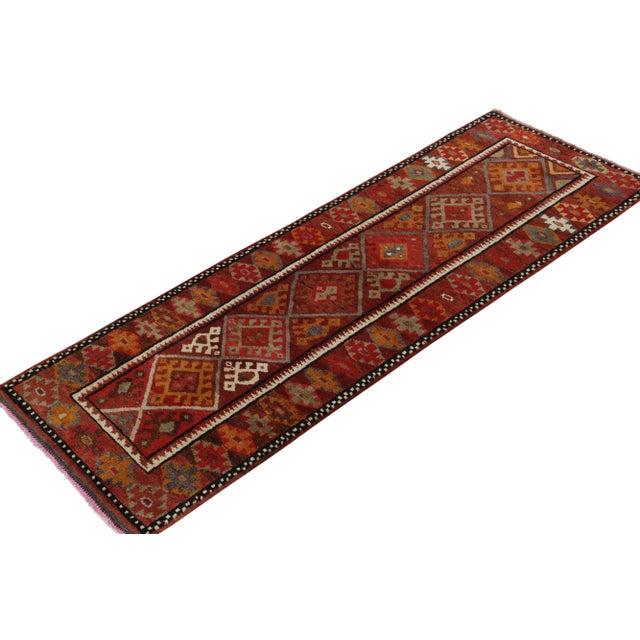 From R&K Principal Josh Nazmiyal’s latest acquisitions, a distinct vintage runner originating from Turkey circa 1950-1960....