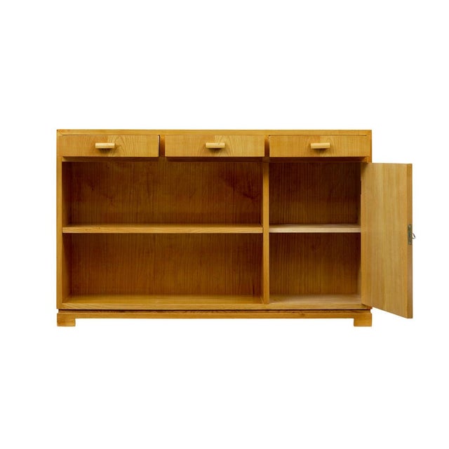 Brown Low Mid-Century Scandinavian Open Bookcase in Elm, 1950 For Sale - Image 8 of 10