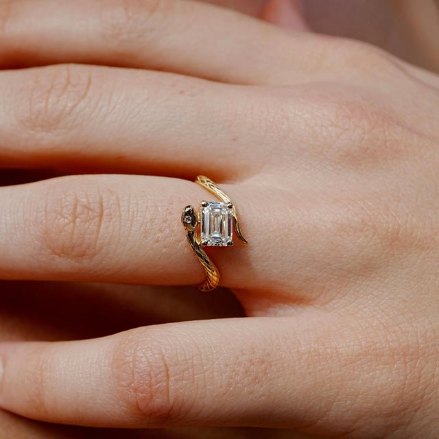 Not Yet Made - Made To Order Kai Snake Protection 2ct Emerald-Cut Lab-Grown Diamond East-West Ring in 14k Gold (All Sizes Available) For Sale - Image 5 of 9