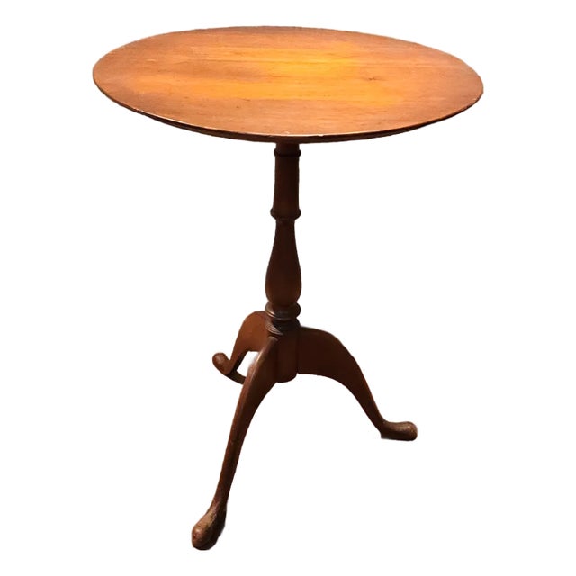 Antique Queen Anne-Style English Mahogany Tilt-Top Side Table With Round Top Early 20th Cen For Sale