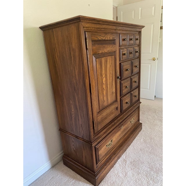 Pennsylvania House Late 20th Century Pennsylvania House Solid Oak Door Chest American Traditional With Colonial Charm Excellent Condition For Sale - Image 4 of 14